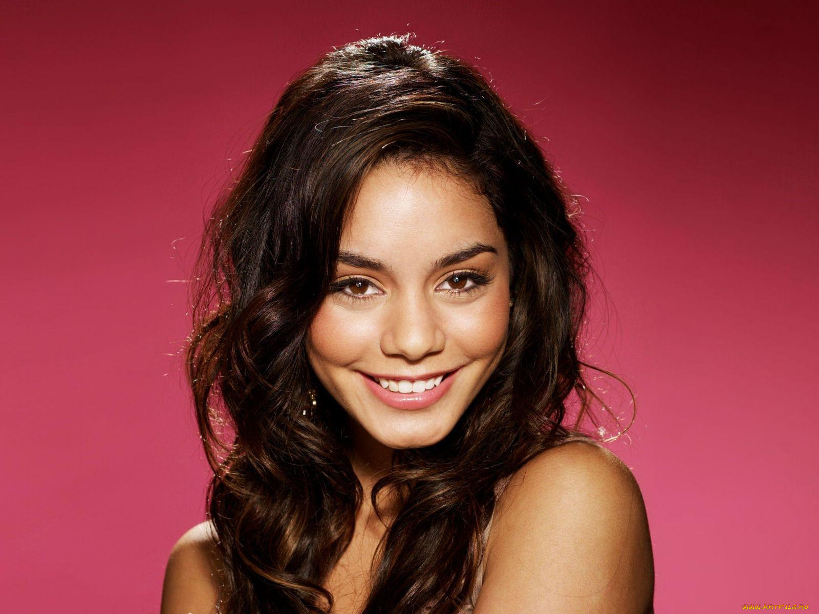 Vanessa Hudgens, 